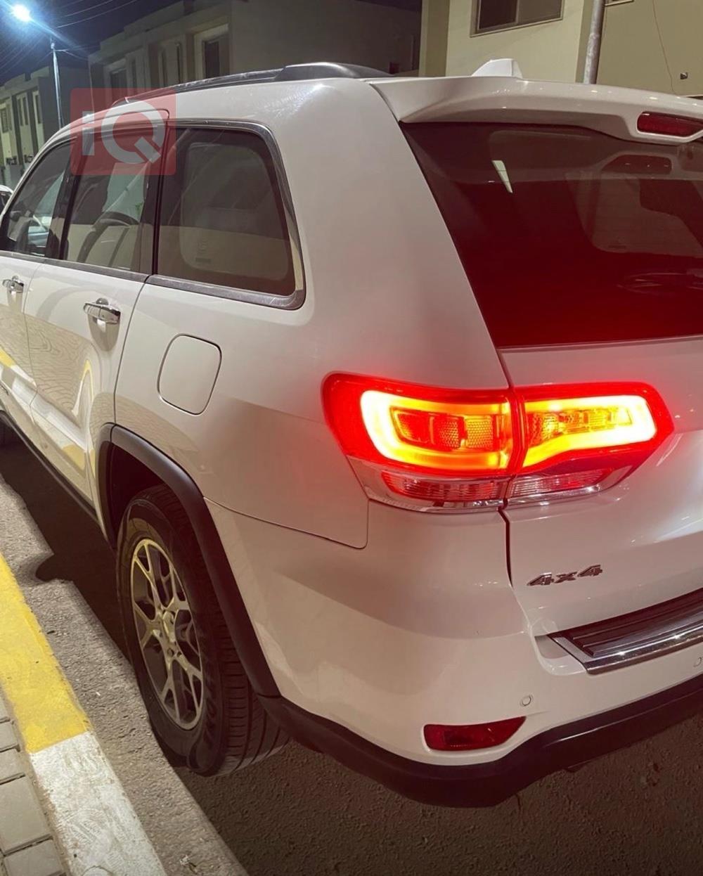 جيب جراند شيروكي